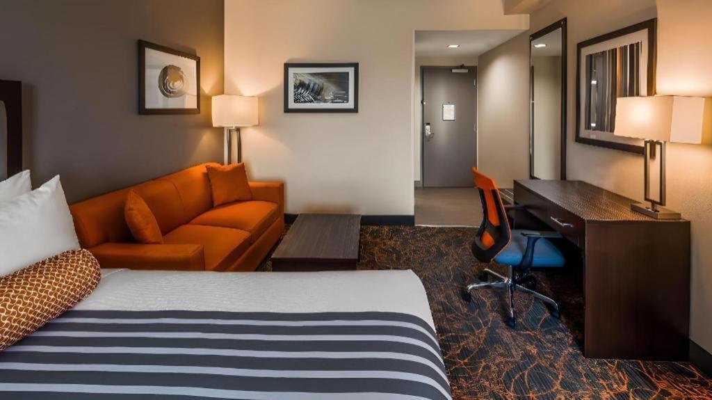 Best Western Plus Executive Inn Toronto Bagian luar foto