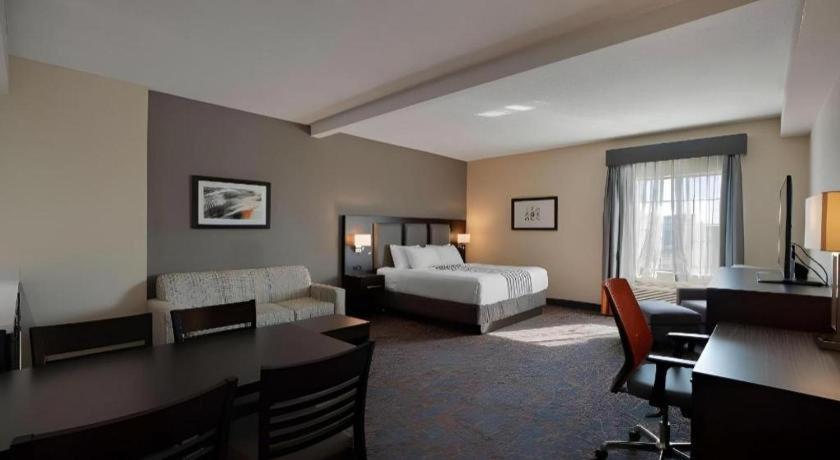 Best Western Plus Executive Inn Toronto Bagian luar foto