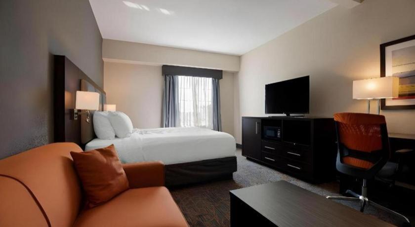 Best Western Plus Executive Inn Toronto Bagian luar foto