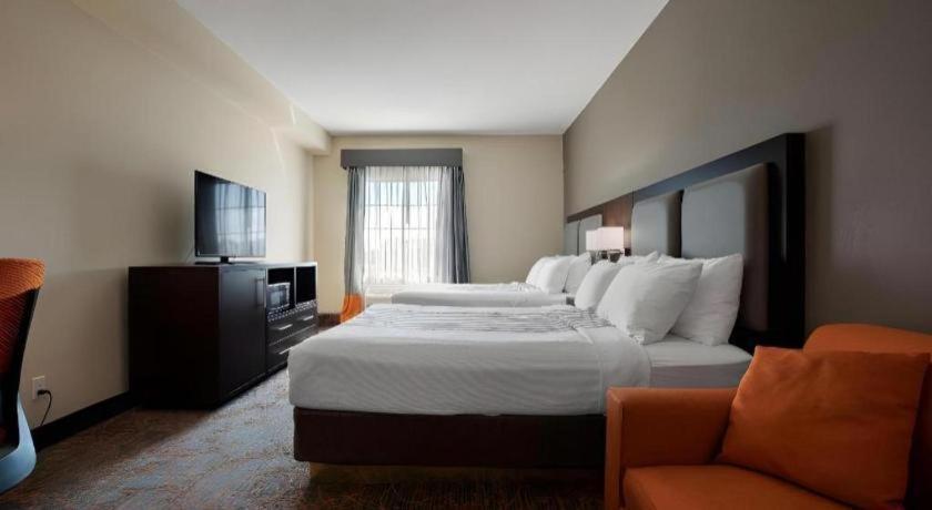Best Western Plus Executive Inn Toronto Bagian luar foto